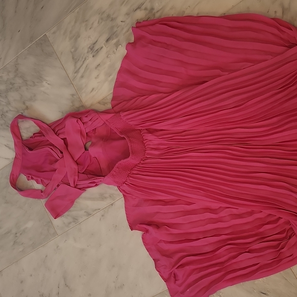 SUNNY GLEAM PINK ACCORDION HALTER MAXI DRESS  - Picture 3 of 4